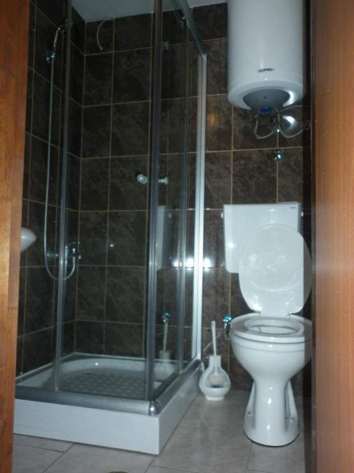 Apartments Emerald อุลซิน ภายนอก รูปภาพ