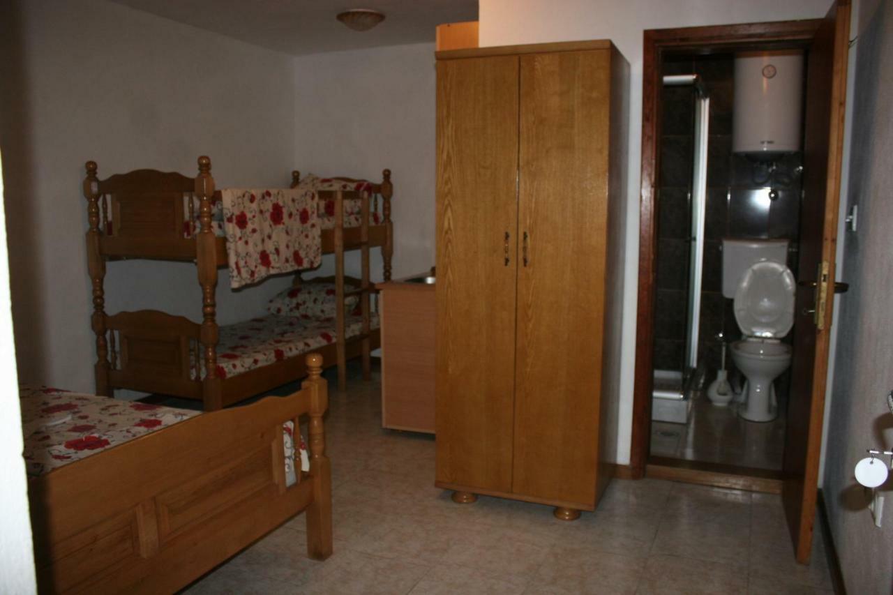 Apartments Emerald อุลซิน ภายนอก รูปภาพ